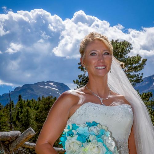 Beautiful Bride in Rocky Mountain Nation Park