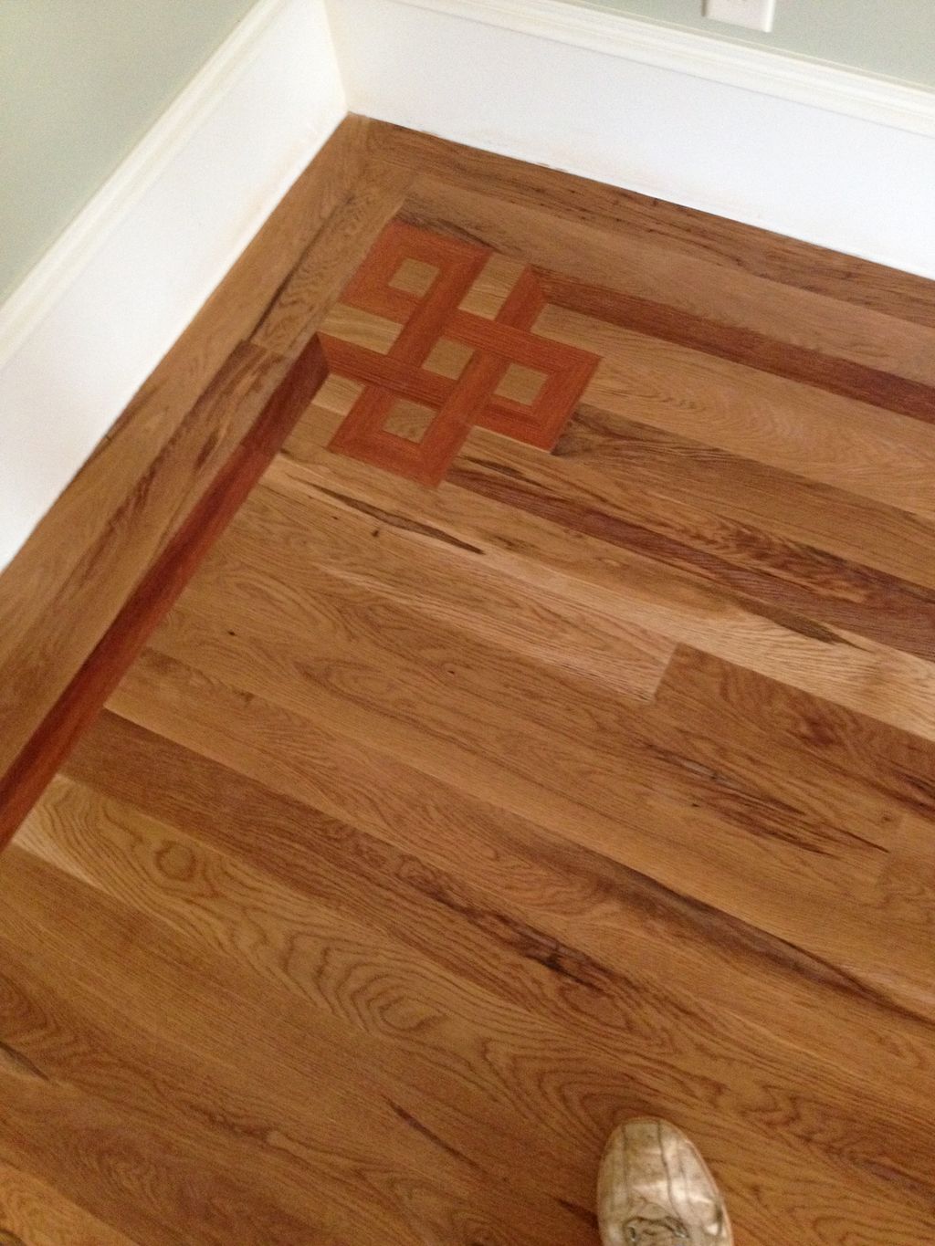 Union Church Oak, Cherry Medallion w/border