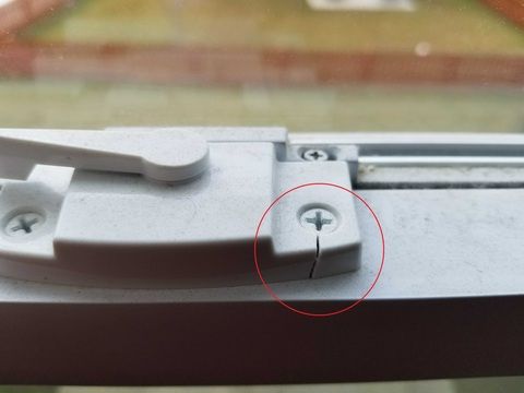 Window lock is cracked. Likely happened during ins