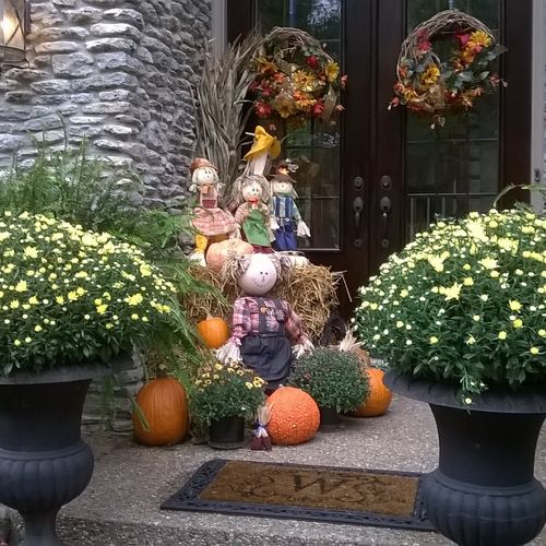 decorated a clients front porch for the fall seaso