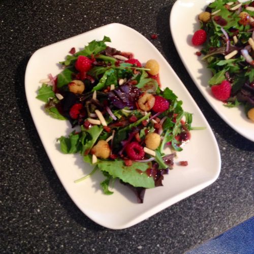 Private Chef Menu- Mixed baby greens with almonds 