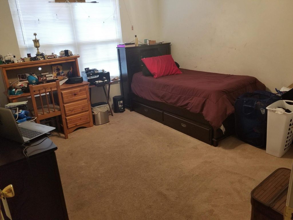 Bedroom after 2 hours of cleaning 