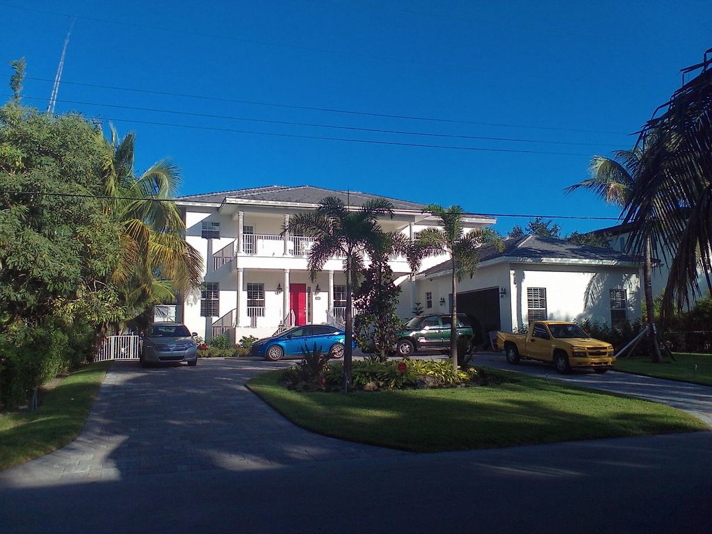 8/6 Custom - Coral Gables, Florida