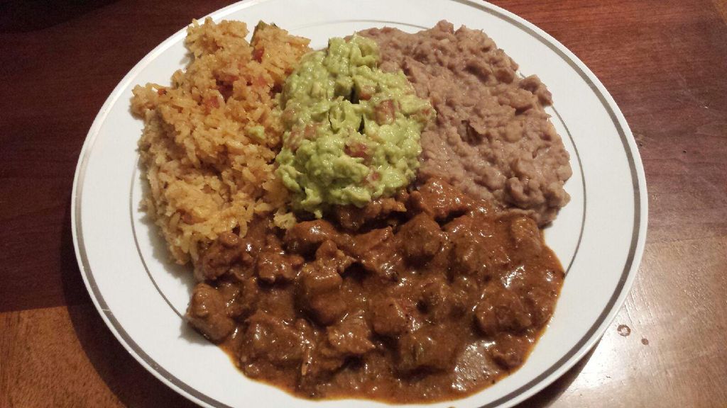 Carne Guisada, Rice, Beans & Guacamole
