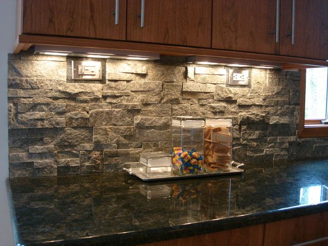 EMBELLISH YOUR KITCHEN WITH A NEW BACKSPLASH