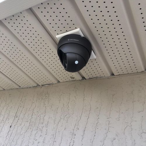 Camera installed in corner of the house with BNC c