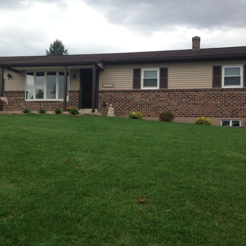 Finished Lawn Spring 2015
House sold in 3 weeks
