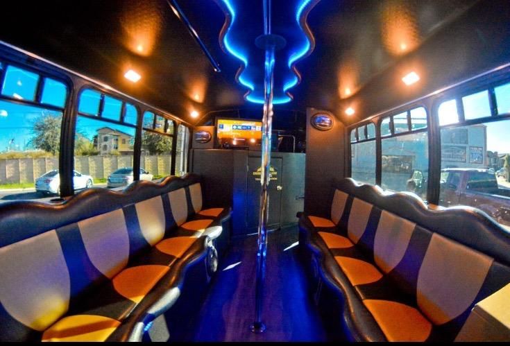 Divine Luxe Party Bus