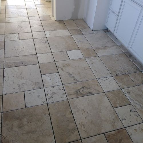 custom hopscotch pattern tile floor