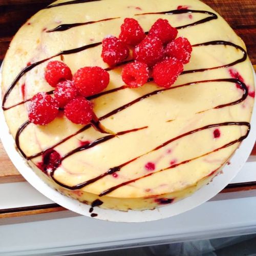 Raspberry Cheese Cake with Chocolate Drizzle