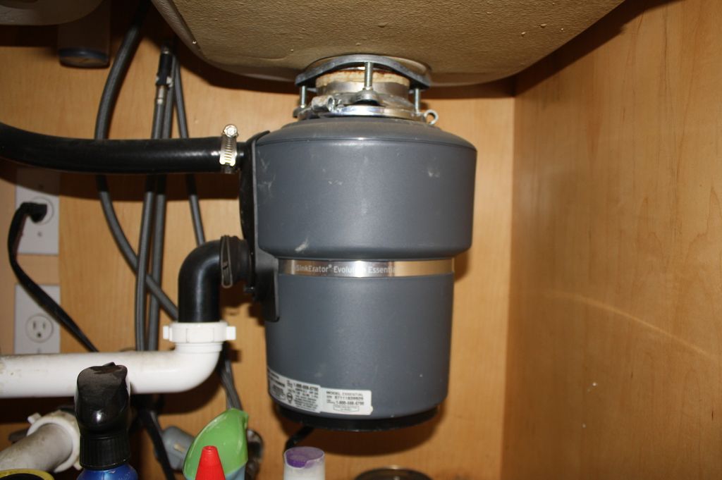 A sink garbage disposal unit makes it very conveni