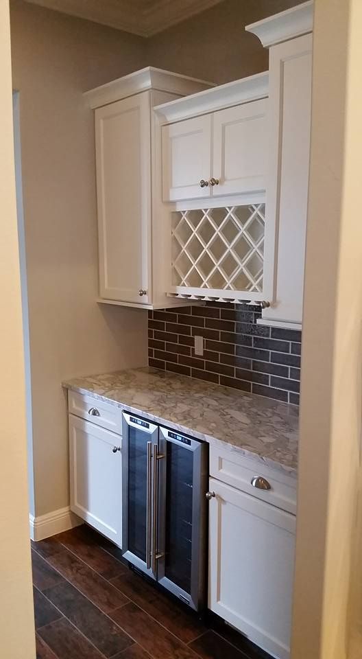 Now that's a Butler's Pantry!