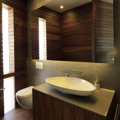 Beautiful floating mirrors in modern style bathroo
