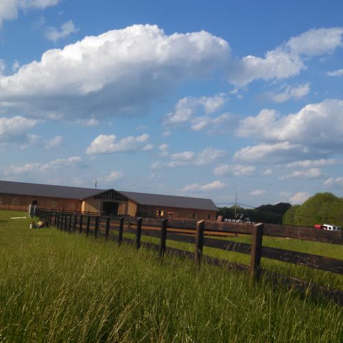 20 Stall Barn with Amenities