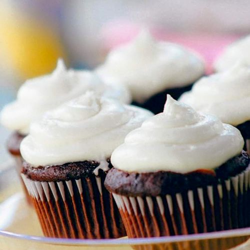 Chocolate cupcakes with Vanilla Buttercream frosti