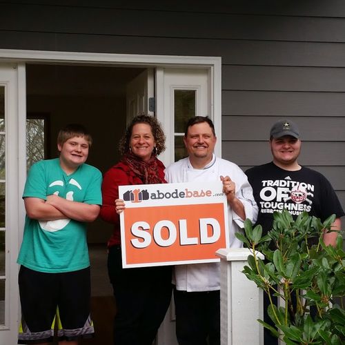 Happy Home Buyers in Milton!