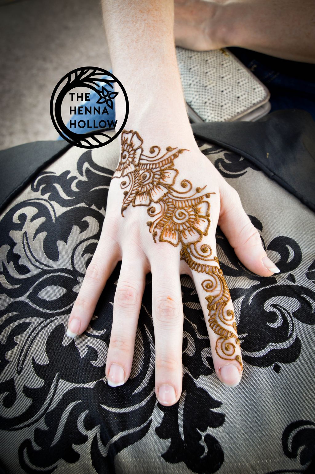 Very traditional design popular at Mehendhi events
