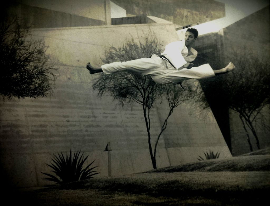 John Karstadt - Split Kick