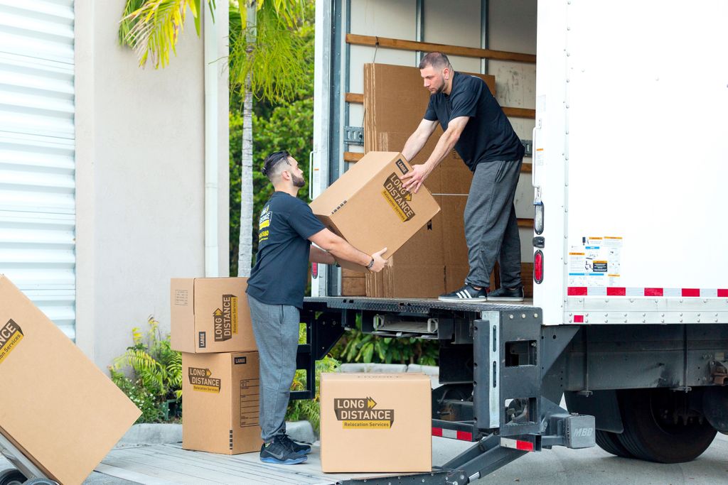 Long Distance Relocation Services 2457 E Washingto