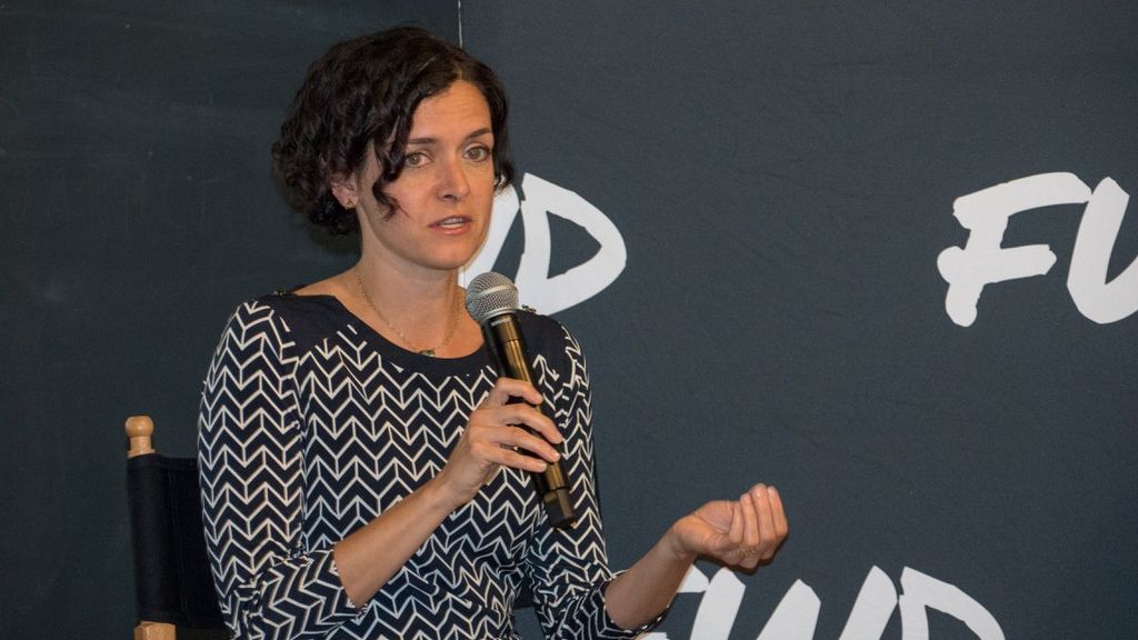 Stephanie speaking at the FWD conference on divers