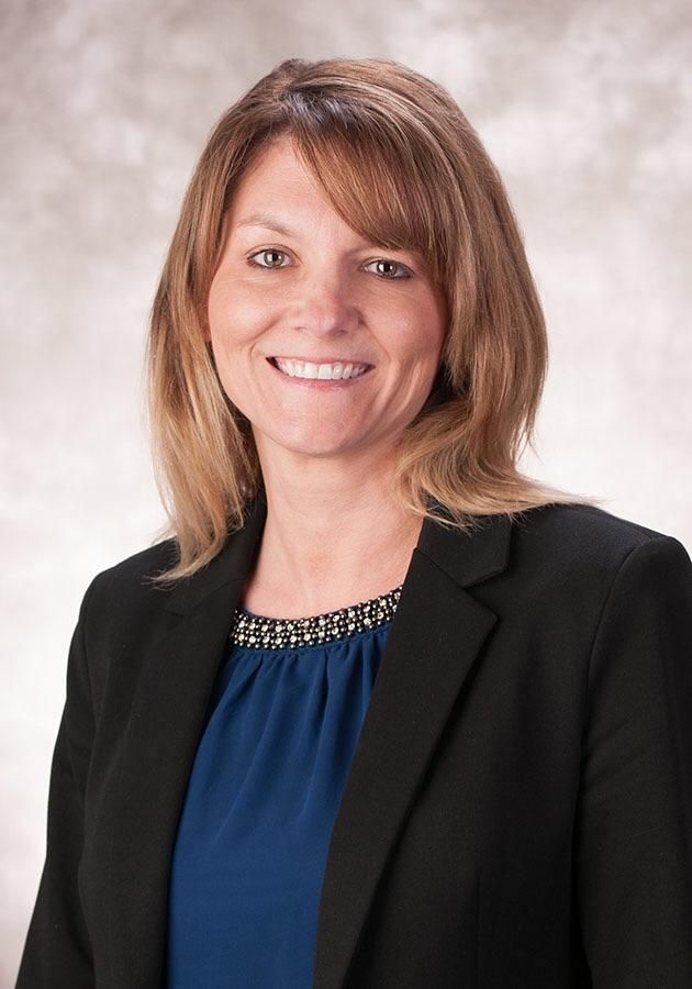 Raelynn Harlach, Financial Advisor