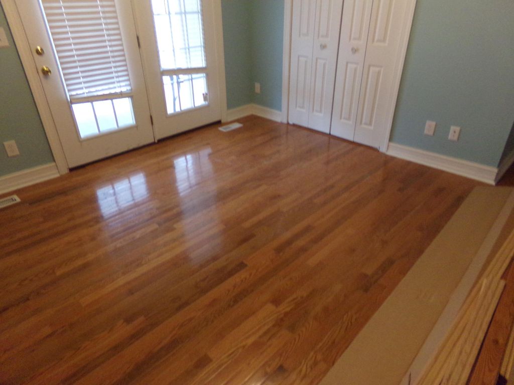 Here are some Oak Hardwood floors we are installin