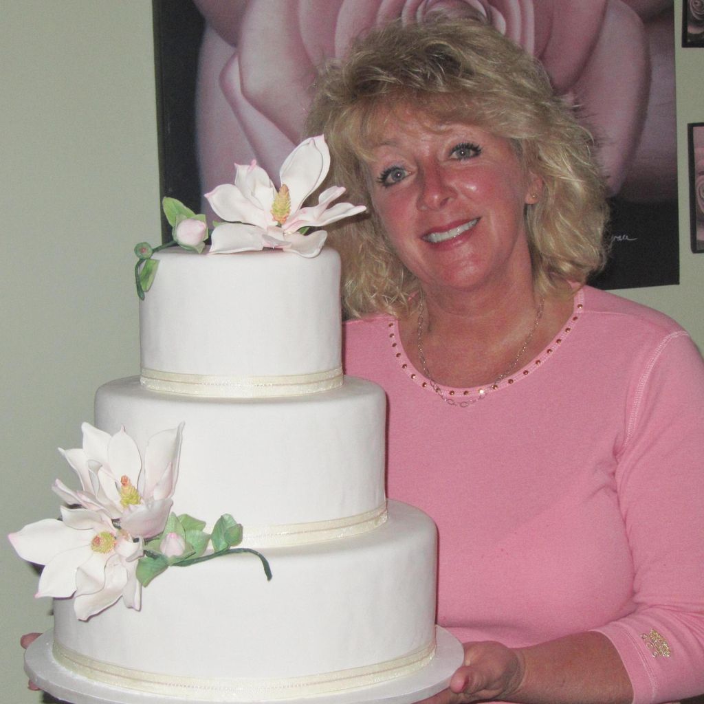 Custom Wedding Cakes By Penny