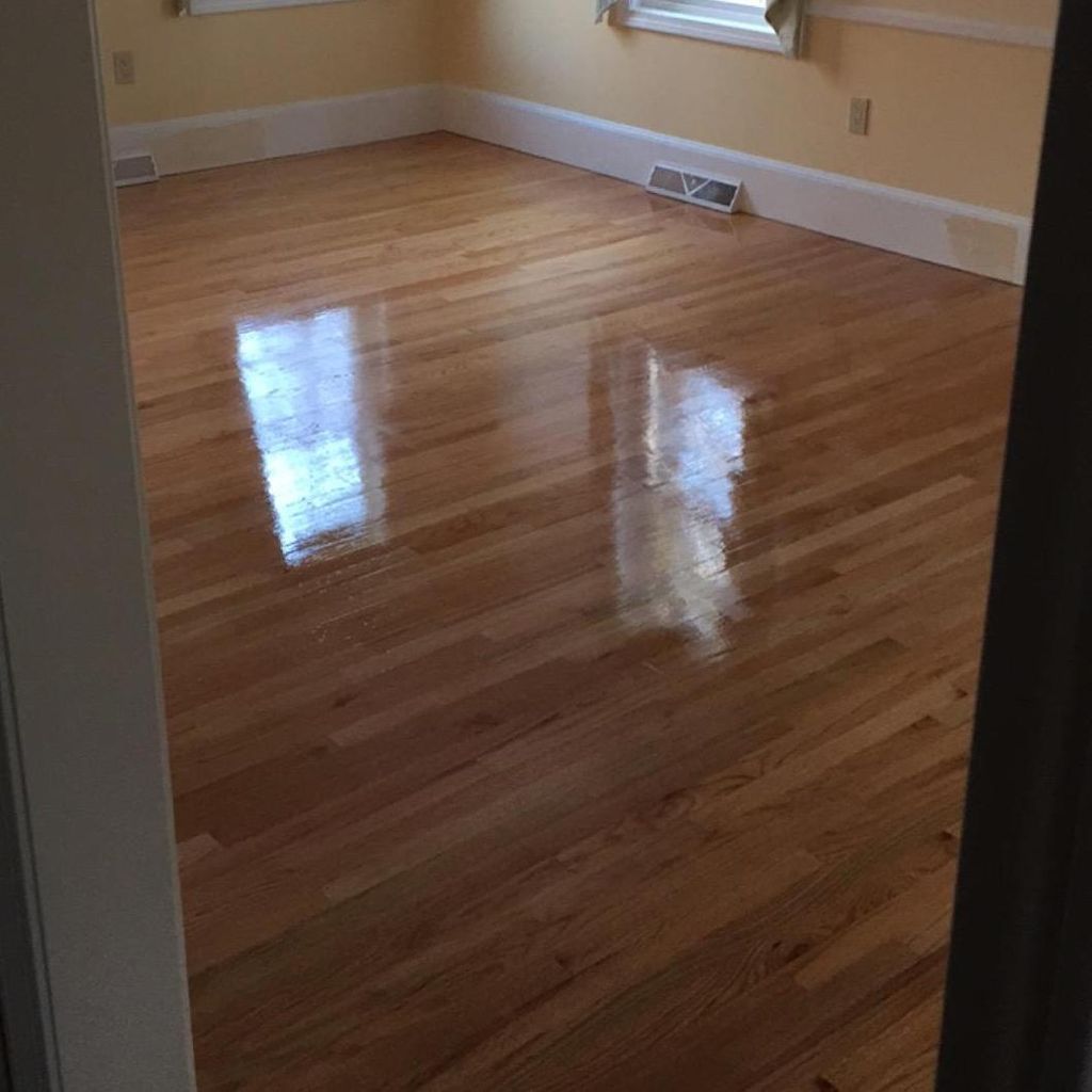Town and Country Hardwood Flooring and Construc...
