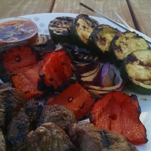 BBQ Kabobs with Sriracha dipping sauce