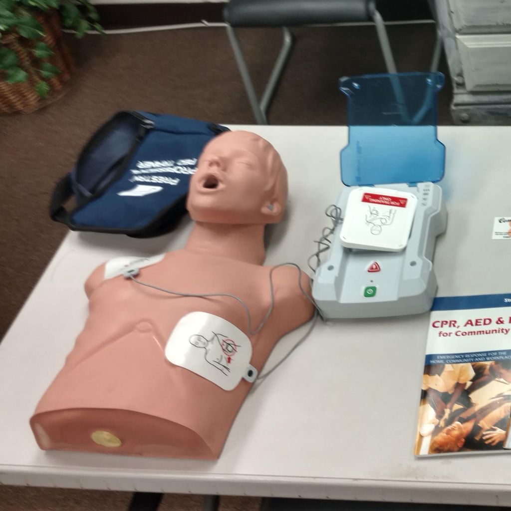 Compressions CPR and first aid