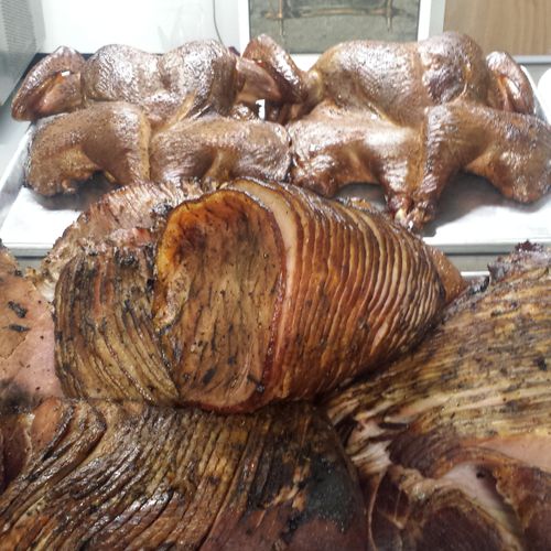 Our smoked hams and turkeys are a great choice for