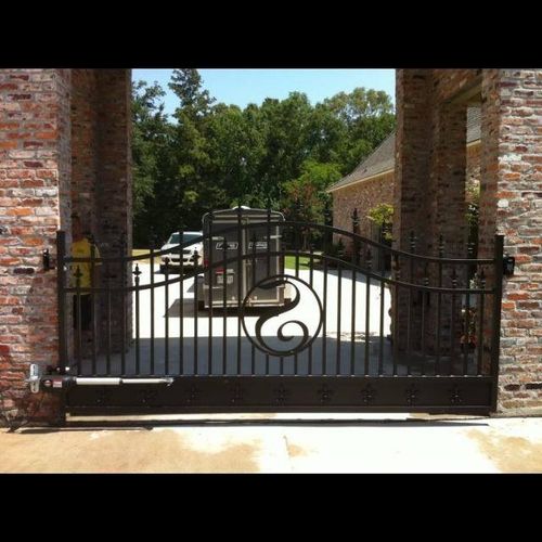 Custom Ornamental Aluminum driveway automatic gate