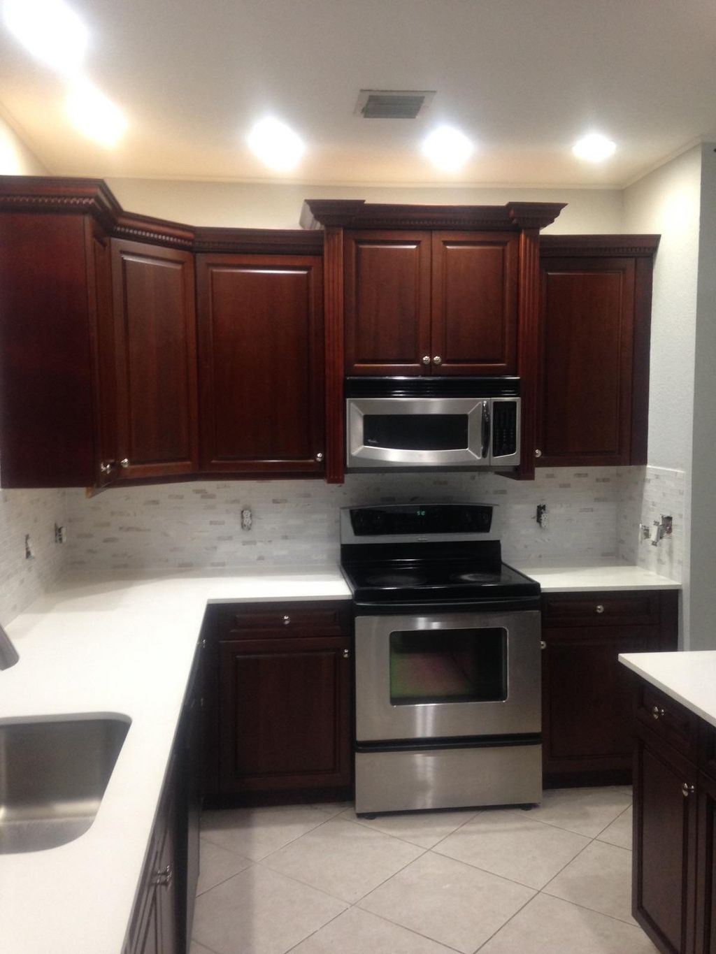 Glass backsplash install
