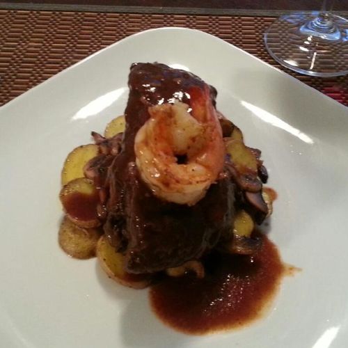 Braised Short Ribs with Roasted Fingering Potatoes