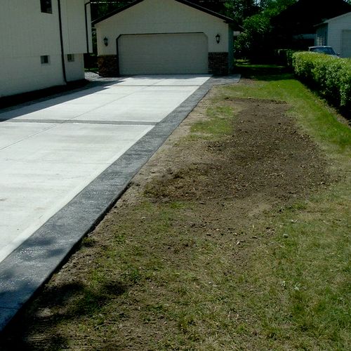 Driveway with stamped edging