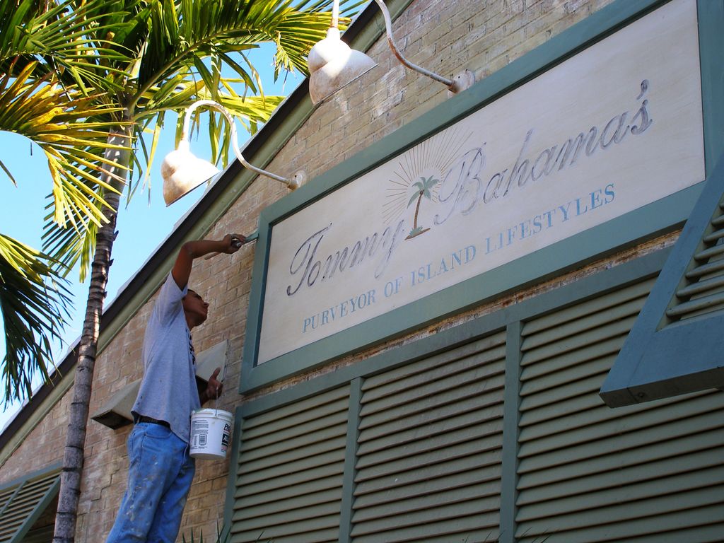 Tommy Bahamas Exterior Painting