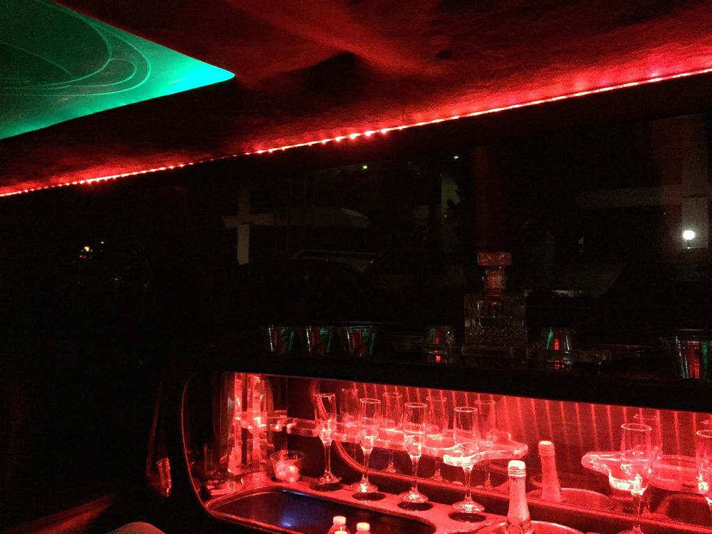 Inside 10 pass limo