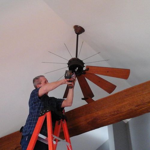 16 blade ceiling fan, 16 feet above the floor