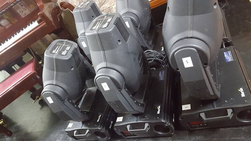 Moving lighting experts