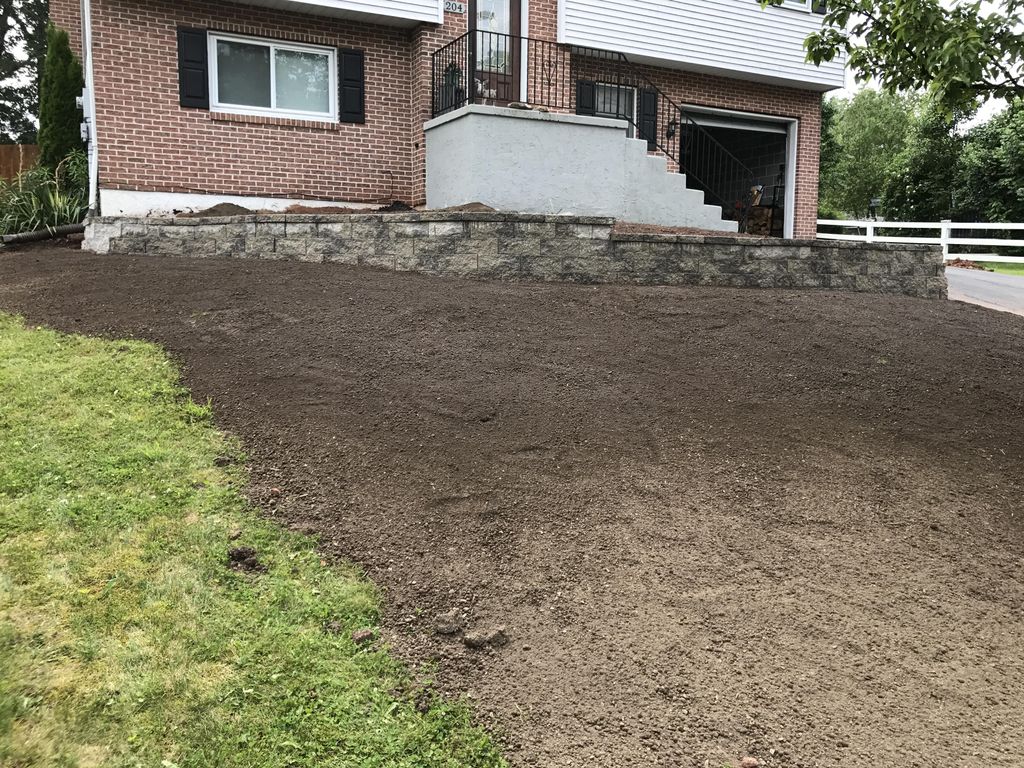 Retaining wall 