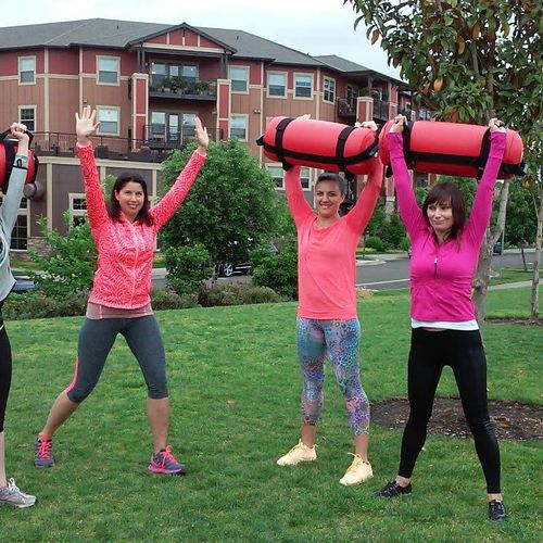 Outdoors bootcamps with water filled bags: patent 