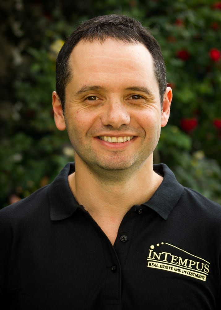 Michael Khesin- Principal Broker