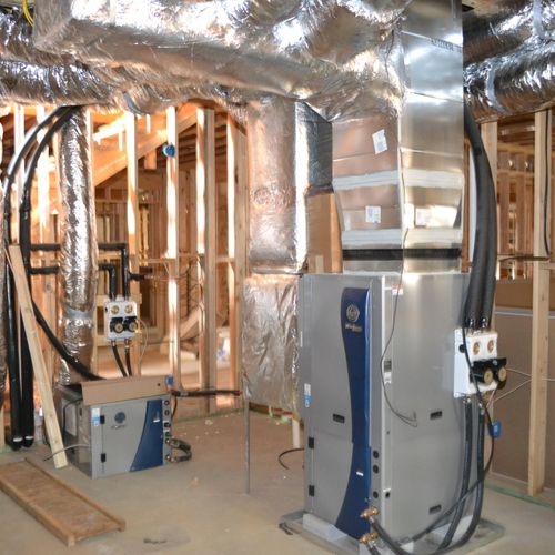 A 40 SEER 10 ton Geothermal installation with duct