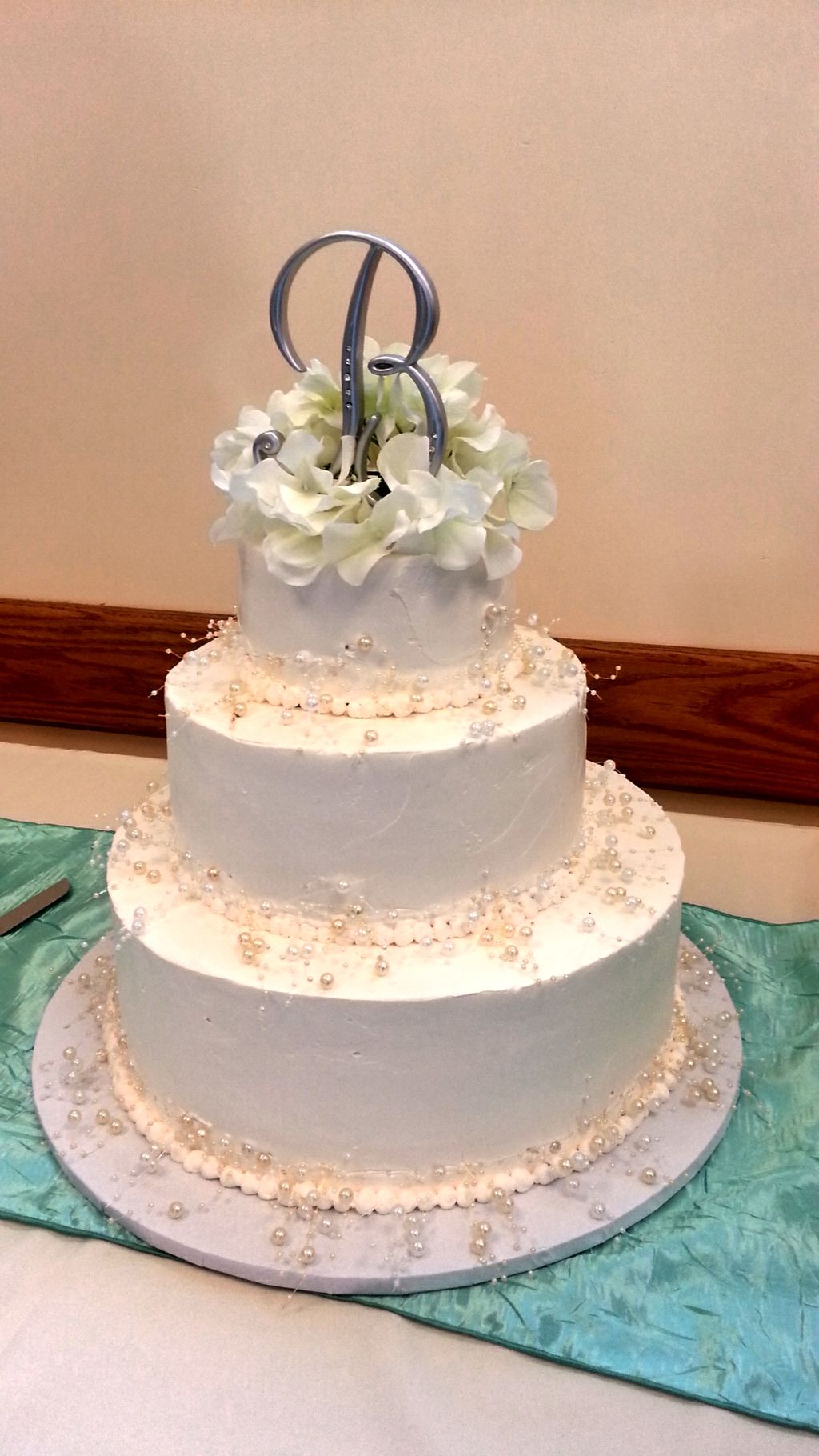 Pearl Wedding Cake