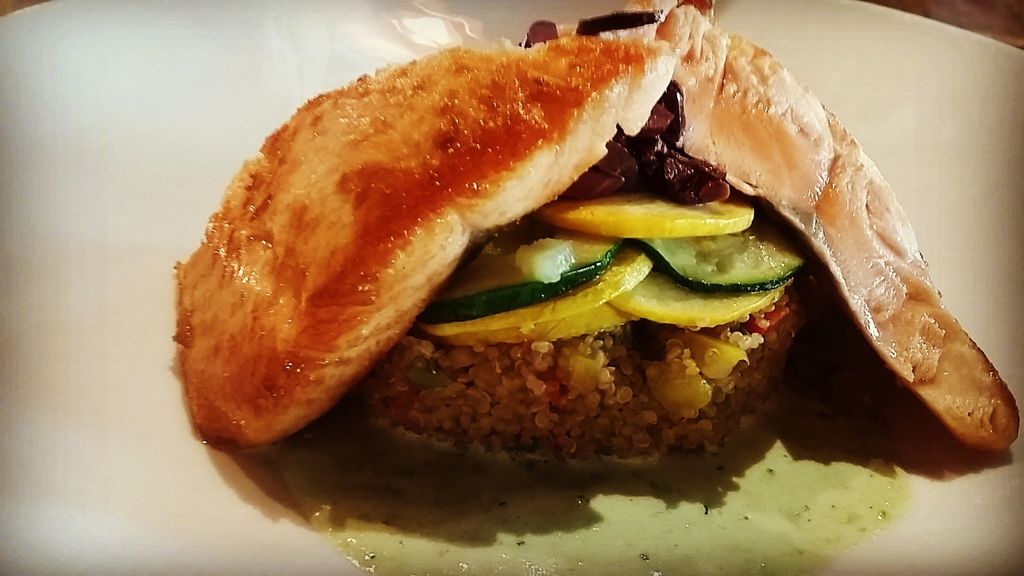 Mediterranean salmon on a bed of quinoa, summer sq