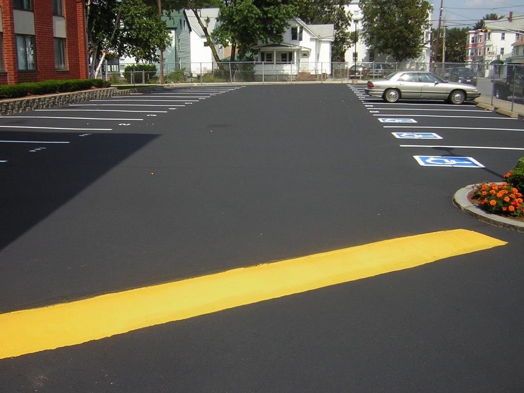Asphalt Sealcoating
