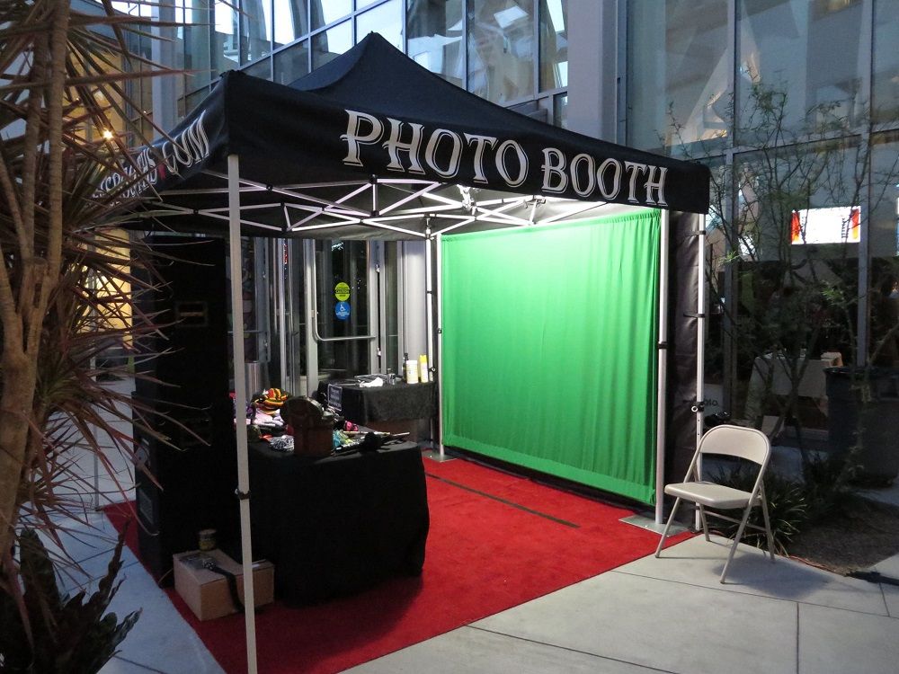 Our outdoor Green screen booth set up!!!