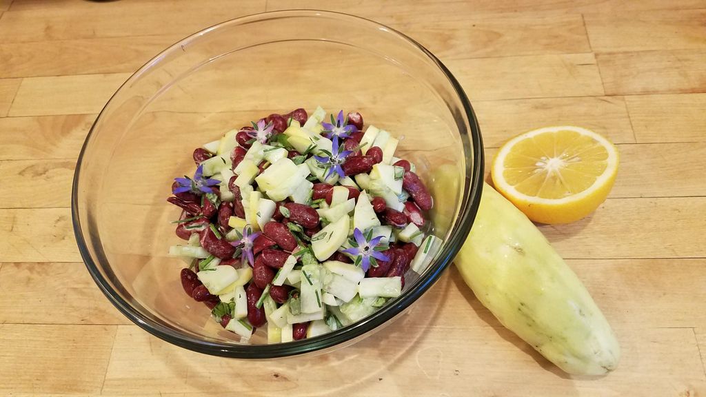Eating simply and seasonally: kidney beans, cucumb