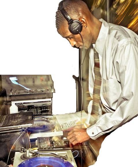 DJ Smooth DJ'ing at Club Rust in the Vista of Colu