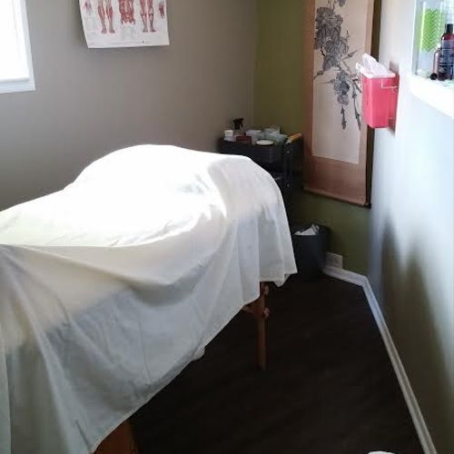 Acupuncture Specializing in Pain Management, Cosme
